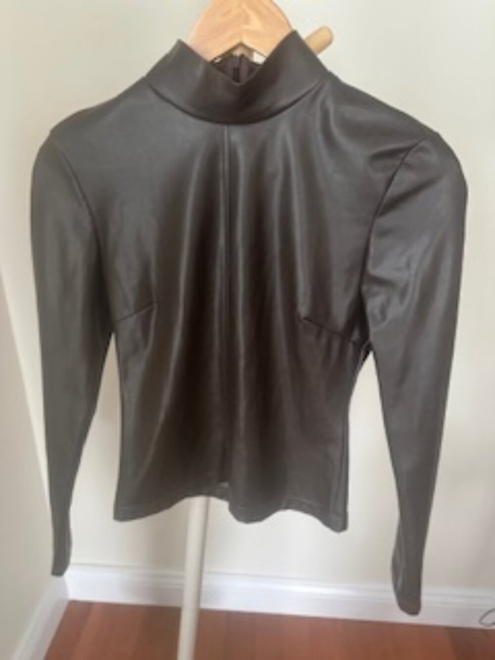 Babaton Vegan Leather Top Mocha Brown 4 Back Zipper